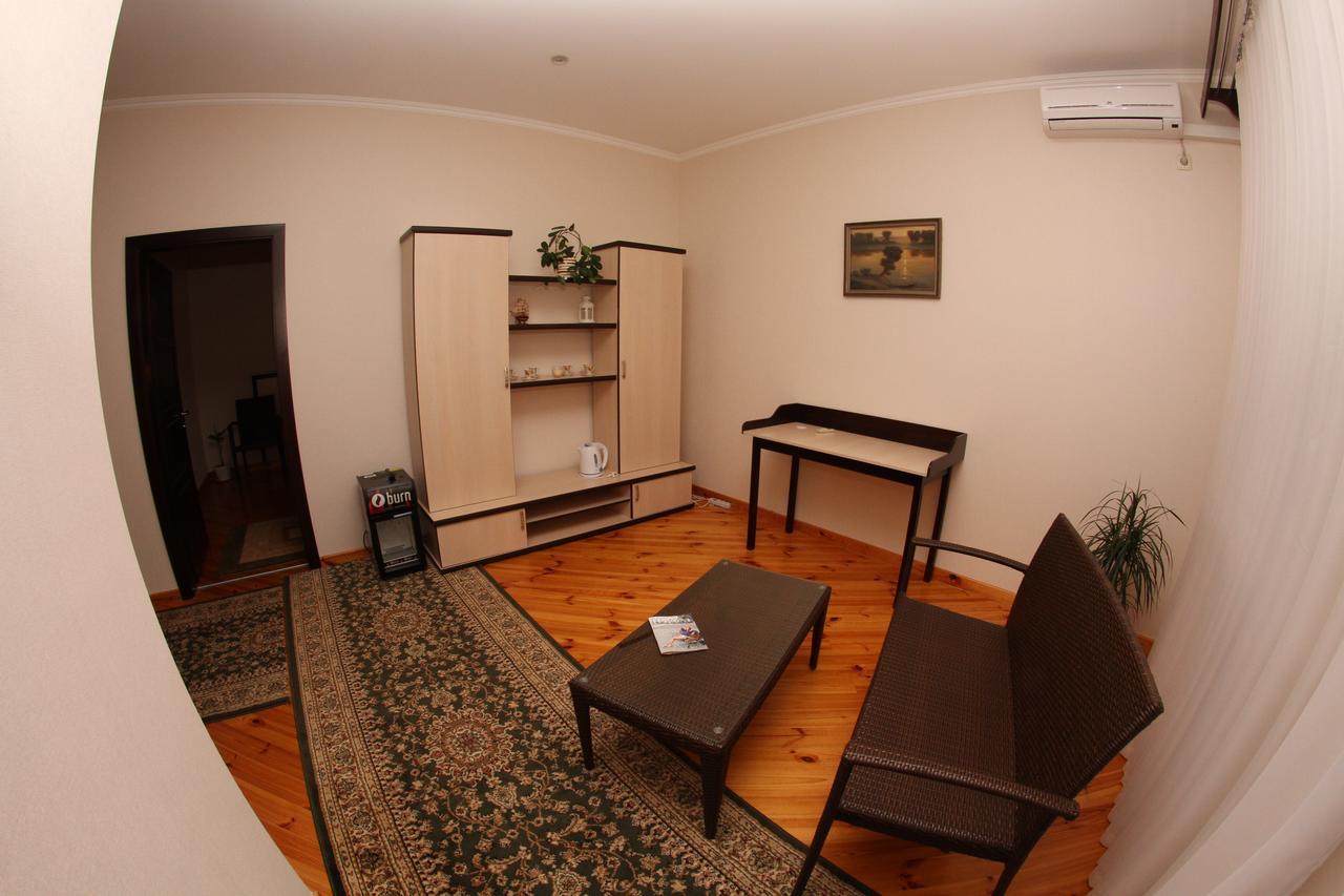 Hôtel Uyut à TTchernihiv Extérieur photo