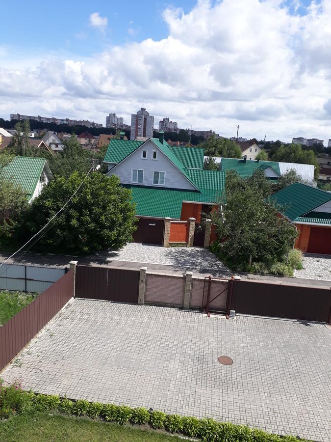 Hôtel Uyut à TTchernihiv Extérieur photo